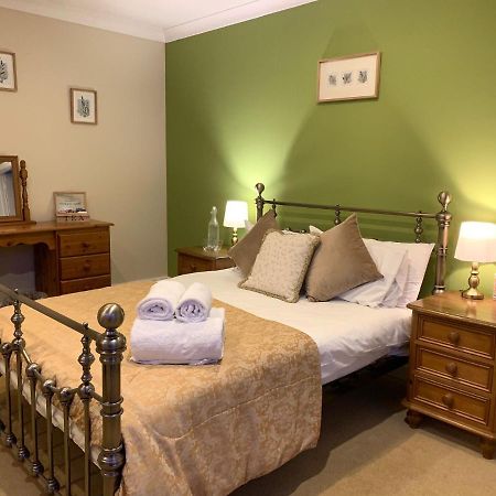 Dolphin Hotel Bovey Tracey Extérieur photo