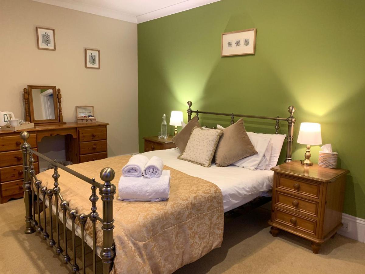 Dolphin Hotel Bovey Tracey Extérieur photo