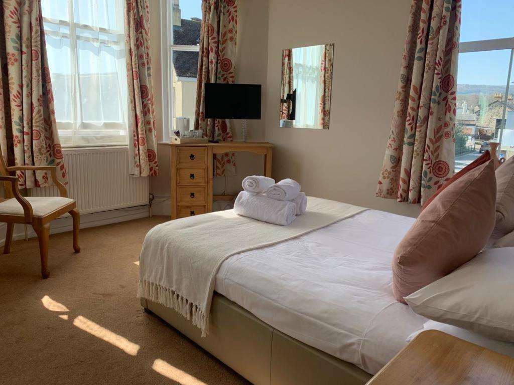 Dolphin Hotel Bovey Tracey Extérieur photo